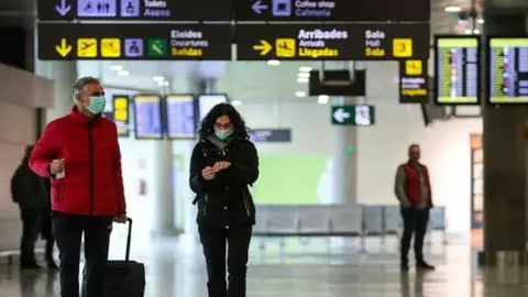 Los turistas británicos que viajen a España estarán obligados a guardar cuarentena a su regreso.