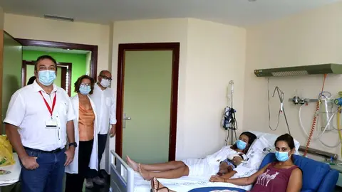 Momento de la visita a la planta de Pediatría_opt