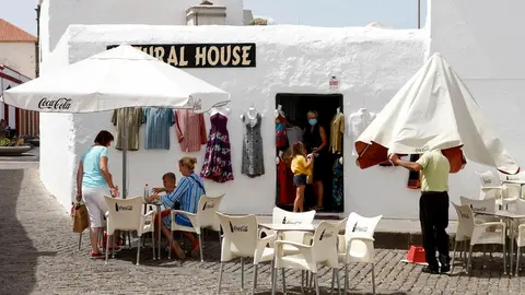 ESTABLECIMIENTO EN LA VILLA