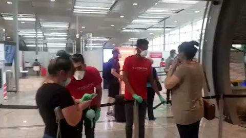 Screenshot_2020-08-26-23-53-24-107_com.miui.videoplayer