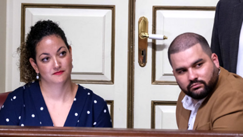 Jana González y Jesús Machín en el Parlamento.