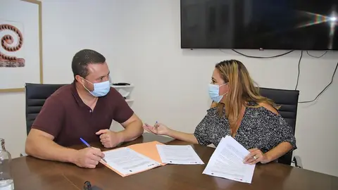 Firma Convenio alcaldes (1)