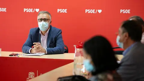 Encuentro Ángel Víctor Torres con senadores y senadoras canarias (2) (1)