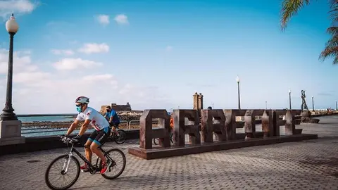 Marcha en bici por Arercife por la Semana Europea de la Movilidad.Salida desde el Puente de las Bolas