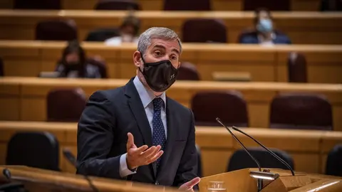 Fernando Clavijo durante su intervención en el pleno del Senado.