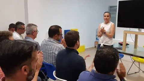 Imagen de arvhivo de una reunión de CC bajo la dirección de Migdalia Machín.