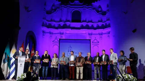 Entrega-insignia-asociaciones-culturales-Teguise