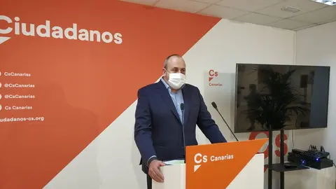 18112020 Enrique Arriaga, coordinador de Cs en Canarias, en rueda de prensa