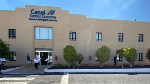 Entrada a las oficinas de Canal Gestión en Lanzarote.