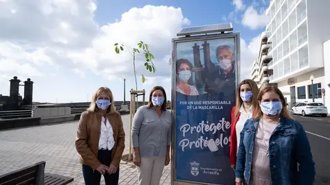Presentación de la campaña Protégete, Protégelos lanzada por el Ayuntamiento de Arrecife. Desde el Ayuntamiento se difunde esta campaña en soportes exteriores
