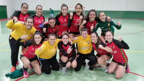 Las jugadoras del  Zonzamas satisfechas tras el encuentro.