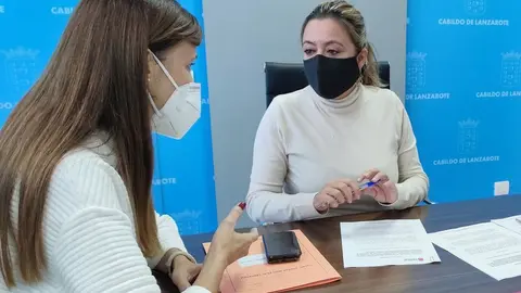 Loli Corujo y Nerea Santana  (1)