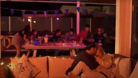 campaña Juventud y COVID Navidad