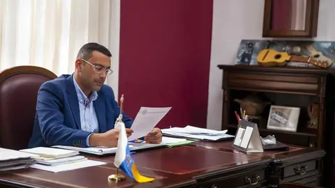 Oswaldo-Betancort-Alcalde-de-Teguise-scaled