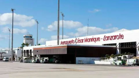 FOTO AEROPUERTO CÉSAR MANRIQUE-LANZAROTE WEB