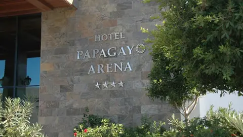Fachada del hotel.