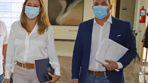 Dolores Corujo junto a Jacobo Medina