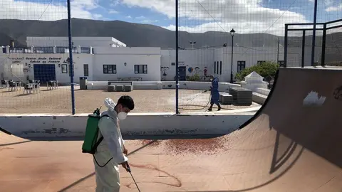 DESINFECCIOìN PARQUE FAMARA