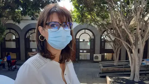 Leticia Padilla Lanzarote En Pie