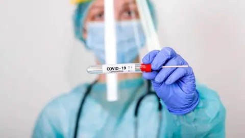 Examen-coronavirus-1024x683