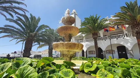 FOTO AYUNTAMIENTO DE SAN BARTOLOMÉ (3)