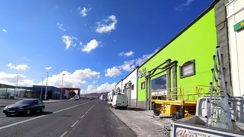 La zona comercial e industrial de Argana acoge la apertura de nuevos comercios y actividad empresarial