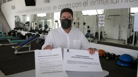 GERARDO RGUEZ. CONCEJAL DEPORTES TEGUISE (APERTURA GIMNASIOS)