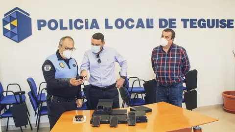 MATERIAL POLICIěA LOCAL TEGUISE 1