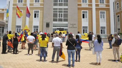 Lectutra Manifiesto apoyo a Colombia (5)