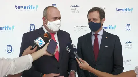 Enrique Arriaga y José Ramón Bauzá durante el Aviation Event 2021