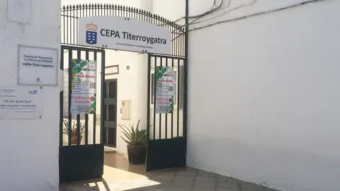 Fachada de la Escuela