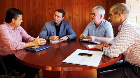 Encuentro en sede de Alcaldía (foto de archivo)
