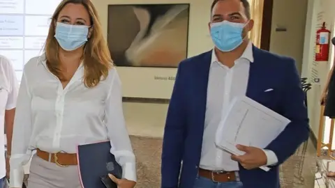 Dolores Corujo junto a Jacobo Medina