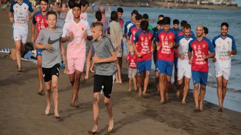 ENTRENAMIENTO PLAYA UD LANZAROTE (1)