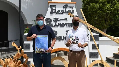 ALCALDE Y CONCEJAL DE FESTEJOS SB PRESENTACIÓN PROGRAMA FIESTAS PATRONALES 2021 (6)