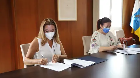 Fir de conv de Cooperacion de Educación y Cabildo (7)