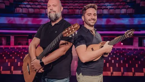 ABRAHAM RAMOS Y JUAN SEBASTIAěN RAMIěREZ