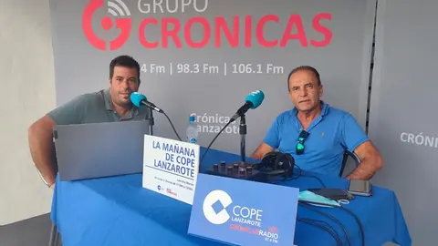 Leandro Martín con Jesús Machín durante el directo desarrollado este martes en Mancha Blanca