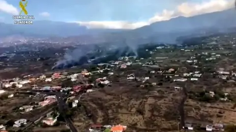 CENIZAS Y NUBE AZUFRE VOLCÁN LA PALMA