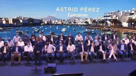 Imagen de Astrid Pérez durante su intervención en el congreso del PP en Valencia