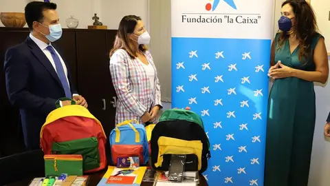 Donación Mochilas de CaixaBank (5) 