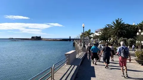 cruceristas Arrecife andando