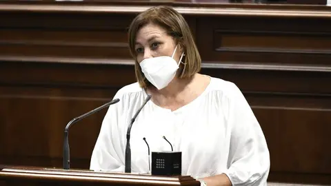 Archivo- Astrid Pérez en Parlamento de Canarias