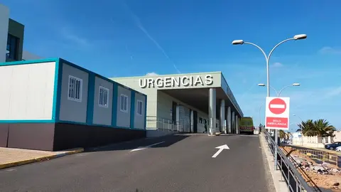 Imagen de la entrada del hospital de Lanzarote