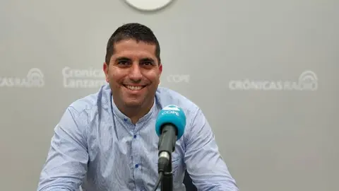 Benjamín Perdomo en Crónicas Radio.