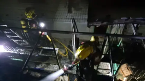 Actuación de los bomberos en la vivienda de Tahíche.
