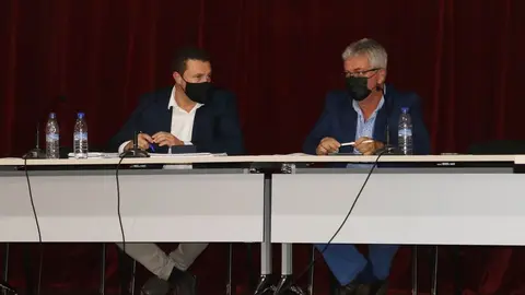 Óscar Noda y Ángel Domínguez en el pleno de este miércoles