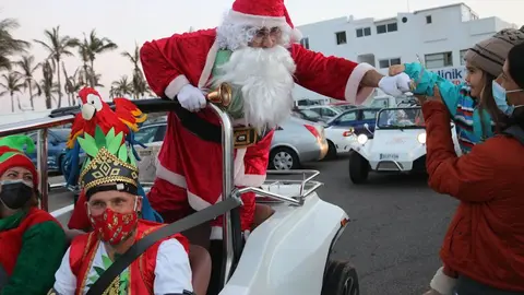 Papá Noel en el centro de Playa Blanca3