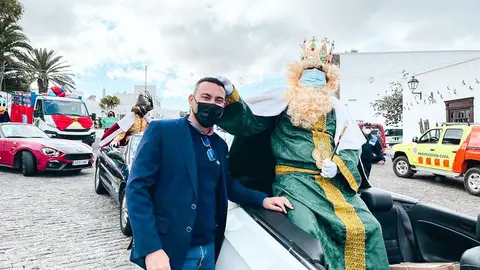 OSWALDO ENTREGA LLAVES TEGUISE A LOS REYES 2