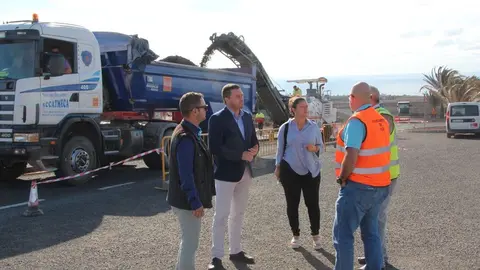 Óscar Noda visita rehabilitación carretera Puerto Calero